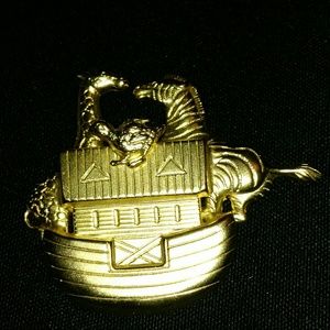 Jewelry - Goldtone Noah's Ark Brooch Zebra, Giraffe, Chicken Jewelry - Goldtone Noah's Ark Brooch Zebra, Giraffe, Chicken